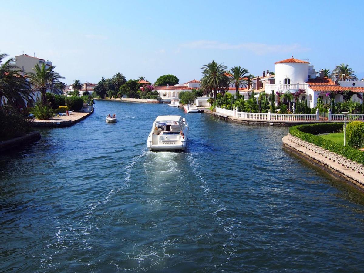 Holiday Home Bonica By Interhome Empuriabrava Esterno foto