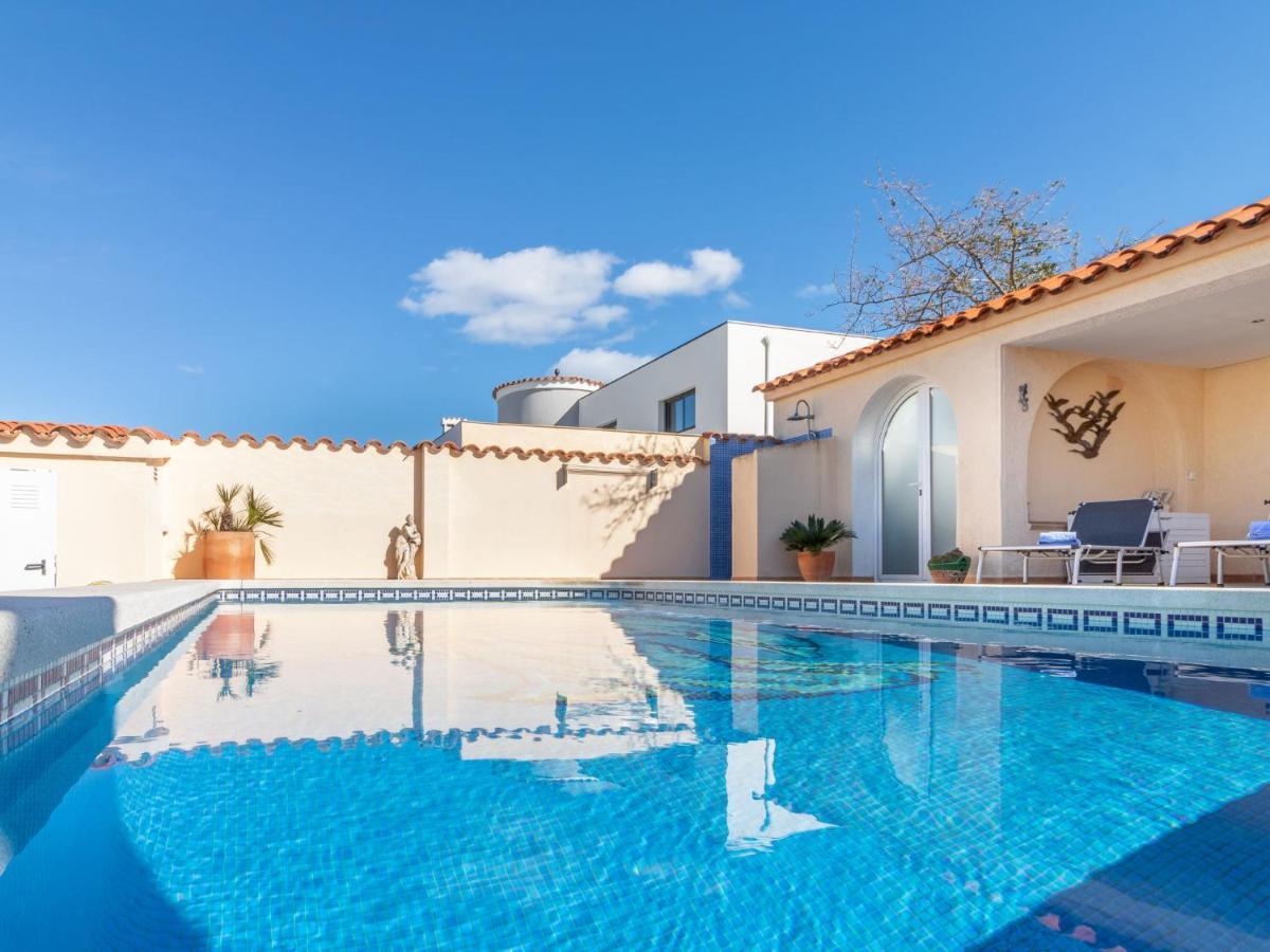 Holiday Home Bonica By Interhome Empuriabrava Esterno foto